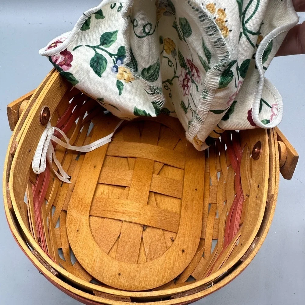 Longaberger 1999 Mothers Day vintage basket